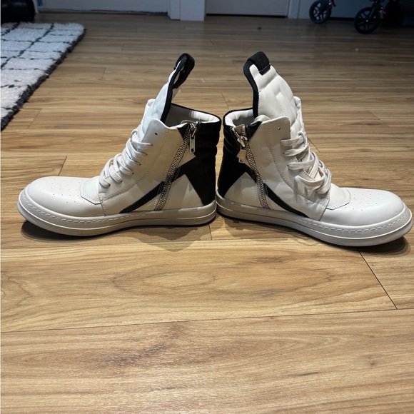 Rick Owens Black and White High-Top Sneakers - Picture 4 of 11